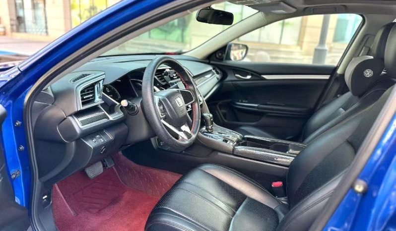 
								Honda Civic 2018 Civic 1.5T CVT 220TURBO Sport Edition full									